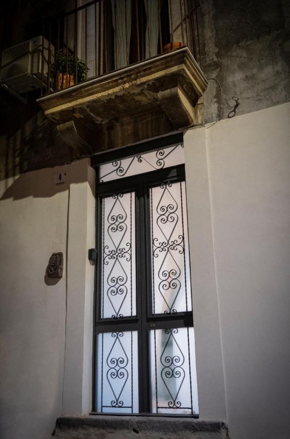 Ad Un Passo Dal Centro Apartman Catania-Fontanarossai nemzetközi repülőtér Kültér fotó